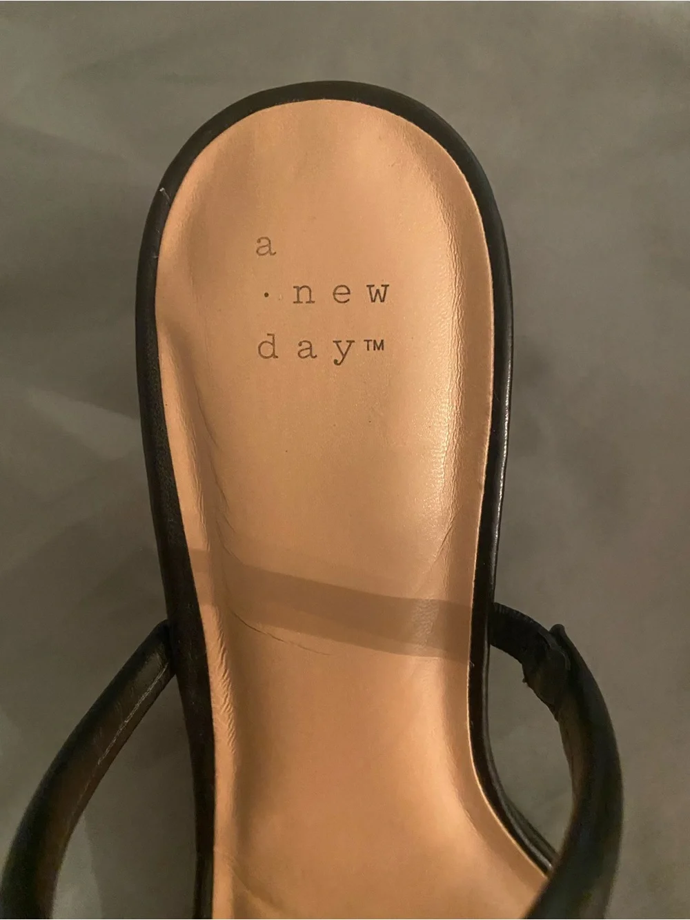 a new day Women’s 9 1/2 Black Strappy Square-Toe Block Heel Sandals